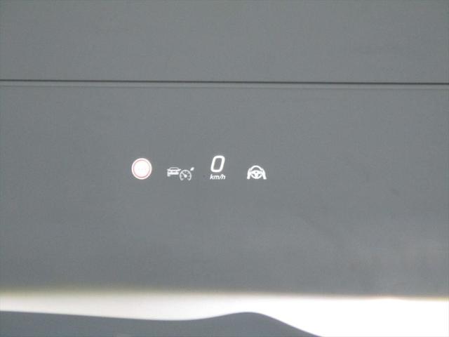 Cクラス C220dアバンギャルド AMGラインパッケージ セーフティービジョンパッケージ パノラミックスライディングルーフ ヘッドアップディスプレイ meコネクト パワーシート シートヒーター 360度カメラ ETC2.0 ナビゲーション TV(30枚目)