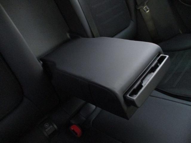 Cクラス C220dアバンギャルド AMGラインパッケージ セーフティービジョンパッケージ パノラミックスライディングルーフ ヘッドアップディスプレイ meコネクト パワーシート シートヒーター 360度カメラ ETC2.0 ナビゲーション TV(53枚目)