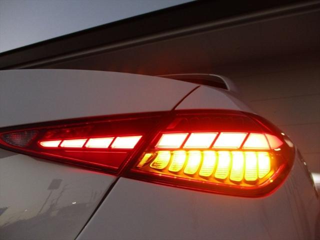 Cクラス C220dアバンギャルド AMGラインパッケージ セーフティービジョンパッケージ パノラミックスライディングルーフ ヘッドアップディスプレイ meコネクト パワーシート シートヒーター 360度カメラ ETC2.0 ナビゲーション TV(62枚目)