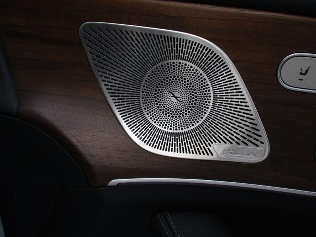 ＊ユーズドカー・オートリース＊　キャシュフローをシンプル明瞭に！利益を圧迫することなく、クリーンな経営管理に貢献します。