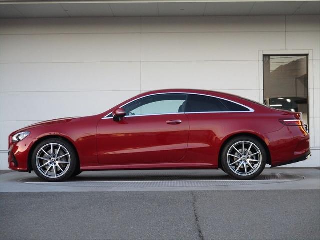 Ｅクラス Ｅ３００　クーペ　スポーツ　エクスクルーシブパッケージ　パノラミックスライディングルーフ　ヘッドアップディスプレイ　ｍｅコネクト　ナッパレザーシート　パワーシート　シートヒーター　シートベンチレーター　３６０度カメラ（5枚目）