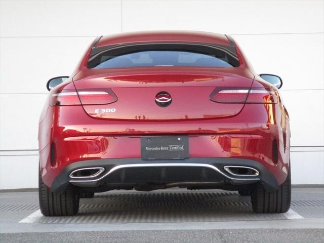 Ｅクラス Ｅ３００　クーペ　スポーツ　エクスクルーシブパッケージ　パノラミックスライディングルーフ　ヘッドアップディスプレイ　ｍｅコネクト　ナッパレザーシート　パワーシート　シートヒーター　シートベンチレーター　３６０度カメラ（7枚目）