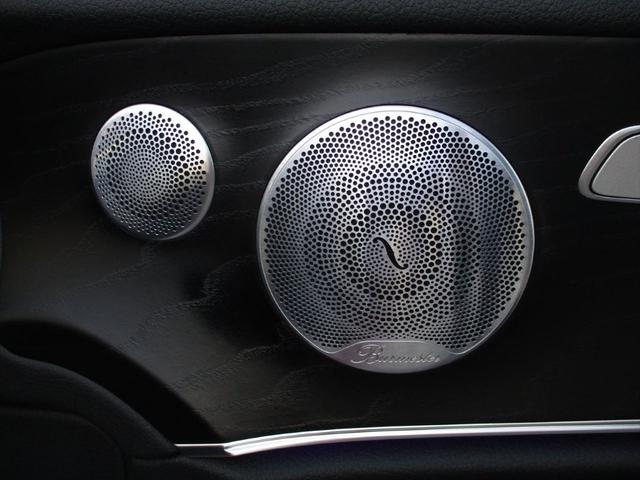 Ｅクラス Ｅ３００　クーペ　スポーツ　エクスクルーシブパッケージ　パノラミックスライディングルーフ　ヘッドアップディスプレイ　ｍｅコネクト　ナッパレザーシート　パワーシート　シートヒーター　シートベンチレーター　３６０度カメラ（17枚目）