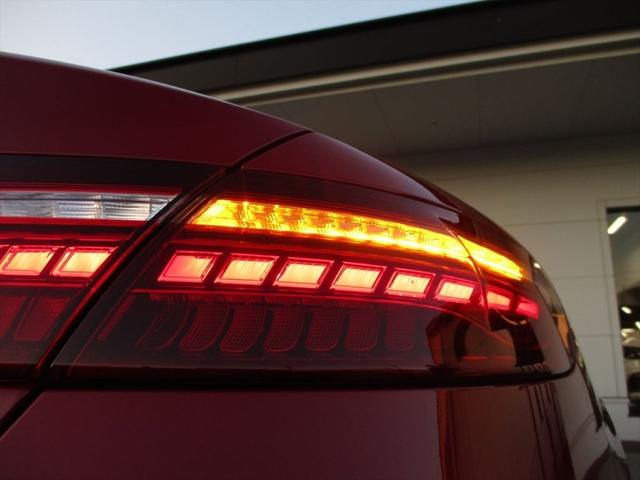 Ｅクラス Ｅ３００　クーペ　スポーツ　エクスクルーシブパッケージ　パノラミックスライディングルーフ　ヘッドアップディスプレイ　ｍｅコネクト　ナッパレザーシート　パワーシート　シートヒーター　シートベンチレーター　３６０度カメラ（59枚目）