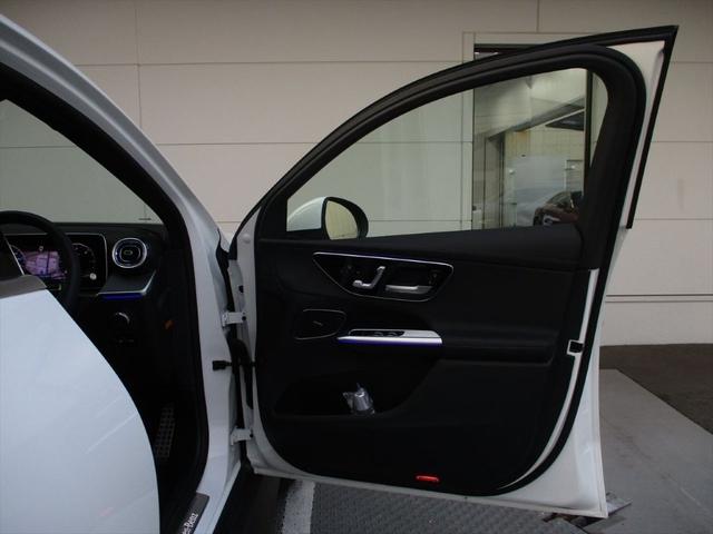 GLC GLC220d 4MクペドライバズP+AMGラインP ワンオーナー meコネクト レーダーセーフティーパッケージ エアサスペンション パワーシート シートヒーター 360度カメラ ETC2.0 ナビゲーション TV(19枚目)