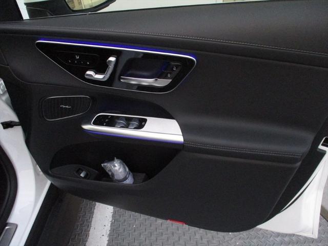 GLC GLC220d 4MクペドライバズP+AMGラインP ワンオーナー meコネクト レーダーセーフティーパッケージ エアサスペンション パワーシート シートヒーター 360度カメラ ETC2.0 ナビゲーション TV(24枚目)