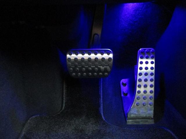 GLC GLC220d 4MクペドライバズP+AMGラインP ワンオーナー meコネクト レーダーセーフティーパッケージ エアサスペンション パワーシート シートヒーター 360度カメラ ETC2.0 ナビゲーション TV(33枚目)