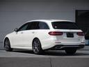 Ｅ２００　ステーションワゴン　スポーツ　１９インチＡＭＧ１０スポークアルミホイール　ＡＭＧラインインテリアパッケージ　エクスクルーシブパッケージ　パノラミックスライディングルーフ　ヘッドアップディスプレイ　レーダーセーフティーパッケージ(6枚目)