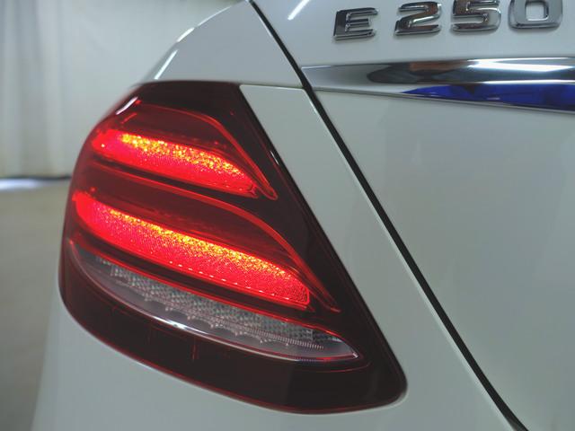 Ｅ２５０　アバンギャルド　スポーツ　レザーエクスクルーシブパッケージ　Ｂｌｕｅｔｏｏｔｈ接続　ＥＴＣ　ＬＥＤヘッドライト　ＴＶ　アイドリングストップ　クルーズコントロール　サイドカメラ　サンルーフ・ガラスルーフ　シートヒータ(5枚目)