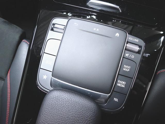 Ａクラスセダン Ａ２５０　４マチック　セダン　ＡＭＧライン　レーダーセーフティーパッケージ　ナビゲーションパッケージ　Ｂｌｕｅｔｏｏｔｈ接続　ＥＴＣ　ＬＥＤヘッドライト　ＴＶ　アイドリングストップ　クルーズコントロール　コネクテッド機能　シートヒーター（19枚目）