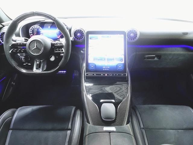 ＧＴ ６３　４マチックプラス　クーペ　ブルメスタハイエンド３Ｄサラウンドサウンドシステム　ＡＭＧカーボンパッケージ　Ｂｌｕｅｔｏｏｔｈ接続　ＥＴＣ　ＬＥＤヘッドライト　ＴＶ　アイドリングストップ　クルーズコントロール　コネクテッド機能（12枚目）