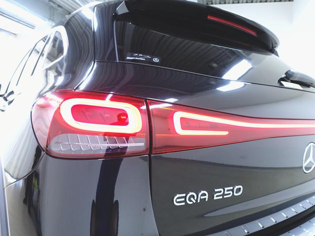 ＥＱＡ ＥＱＡ２５０　ＡＭＧライン　ナビゲーションパッケージ　Ｂｌｕｅｔｏｏｔｈ接続　ＥＴＣ　ＬＥＤヘッドライト　ＴＶ　クルーズコントロール　コネクテッド機能　サイドカメラ　サンルーフ・ガラスルーフ　シートヒーター　トランクスルー　ナビ（5枚目）