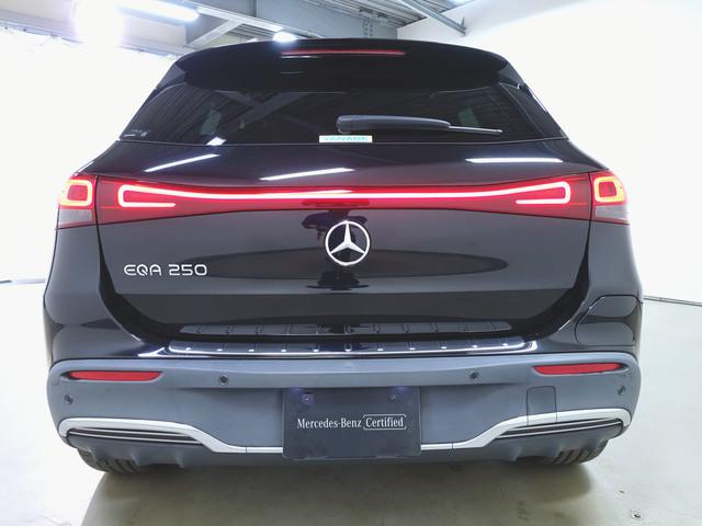 ＥＱＡ ＥＱＡ２５０　ＡＭＧライン　ナビゲーションパッケージ　Ｂｌｕｅｔｏｏｔｈ接続　ＥＴＣ　ＬＥＤヘッドライト　ＴＶ　クルーズコントロール　コネクテッド機能　サイドカメラ　サンルーフ・ガラスルーフ　シートヒーター　トランクスルー　ナビ（7枚目）