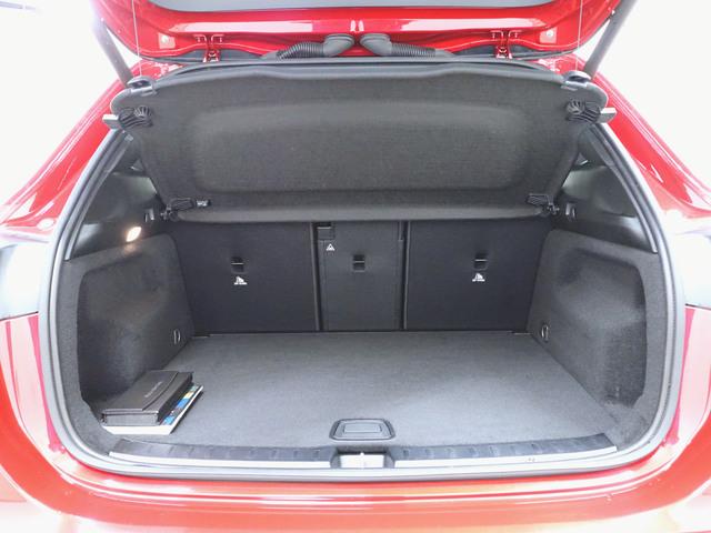 ＧＬＡクラス ＧＬＡ２００　ｄ　４マチック　ＡＭＧラインパッケージ　ＡＭＧレザーエクスクルーシブパッケージ　アドバンスドパッケージ　Ｂｌｕｅｔｏｏｔｈ接続　ＥＴＣ　ＬＥＤヘッドライト　ＴＶ　アイドリングストップ　クルーズコントロール（27枚目）