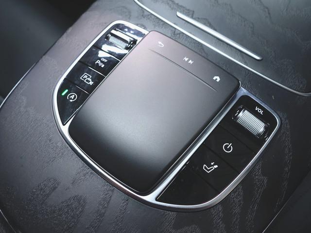 Eクラスステーションワゴン E220 d ステーションワゴン スポーツ AMGラインインテリアパッケージ エクスクルーシブパッケージ Bluetooth接続 ETC LEDヘッドライト TV アイドリングストップ クルーズコントロール コネクテッド機能 サイドカメラ(19枚目)