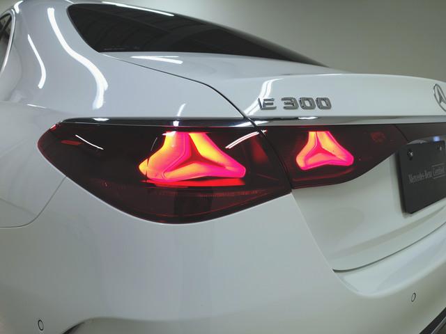 Eクラス E300 エクスクルーシブ AMGラインパッケージ レザーエクスクルーシブパッケージ Bluetooth接続 ETC LEDヘッドライト TV アイドリングストップ クルーズコントロール コネクテッド機能 サイドカメラ(5枚目)