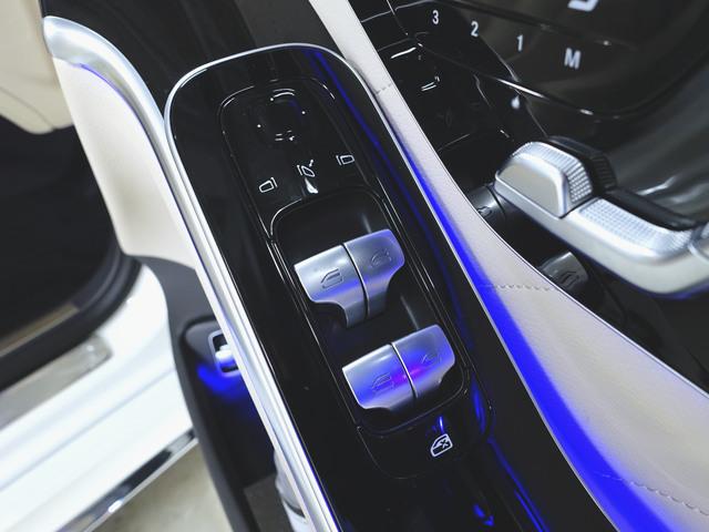 Ｓクラス Ｓ５００　４マチック　ＡＲヘッドアップディスプレイ　３Ｄコクピットディスプレイ　ＡＭＧライン　ベーシックパッケージ　レザーエクスクルーシブパッケージ　Ｂｌｕｅｔｏｏｔｈ接続　ＥＴＣ　ＬＥＤヘッドライト　ＴＶ　アイドリングストップ　クルーズコントロール（20枚目）