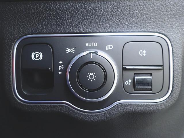 ＧＬＢ ＧＬＢ１８０　ＡＭＧラインパッケージ　ＡＭＧレザーエクスクルーシブパッケージ　アドバンスドパッケージ　３列シート　ＡＭＧライン　Ｂｌｕｅｔｏｏｔｈ接続　ＥＴＣ　ＬＥＤヘッドライト　ＴＶ　アイドリングストップ（20枚目）