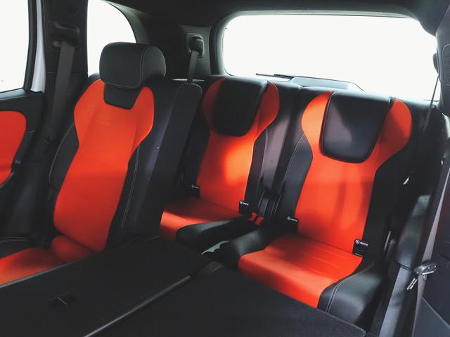 ＧＬＢ ＧＬＢ１８０　ＡＭＧラインパッケージ　ＡＭＧレザーエクスクルーシブパッケージ　アドバンスドパッケージ　３列シート　ＡＭＧライン　Ｂｌｕｅｔｏｏｔｈ接続　ＥＴＣ　ＬＥＤヘッドライト　ＴＶ　アイドリングストップ（30枚目）