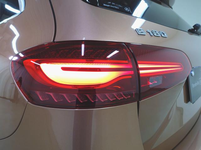 Ｂクラス Ｂ１８０　ＡＭＧラインパッケージ　ＡＭＧライン　Ｂｌｕｅｔｏｏｔｈ接続　ＥＴＣ　ＬＥＤヘッドライト　ＴＶ　アイドリングストップ　クルーズコントロール　コネクテッド機能　シートヒーター　トランクスルー　ナビ（5枚目）