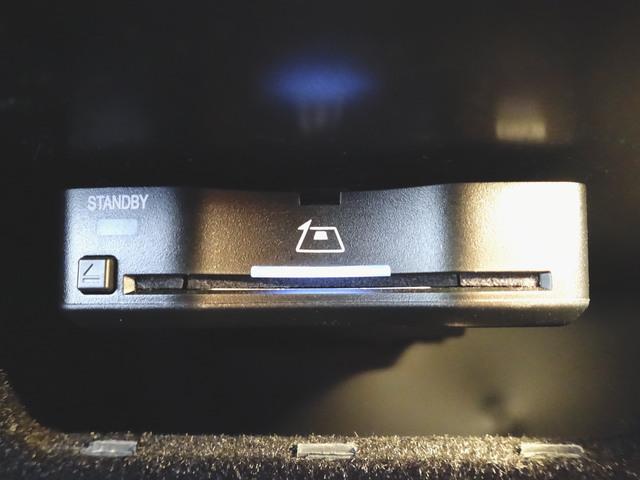 Gクラス G450 d ローンチエディション Bluetooth接続 ETC LEDヘッドライト TV アイドリングストップ クルーズコントロール コネクテッド機能 サイドカメラ サンルーフ・ガラスルーフ シートエアコン シートヒーター(10枚目)