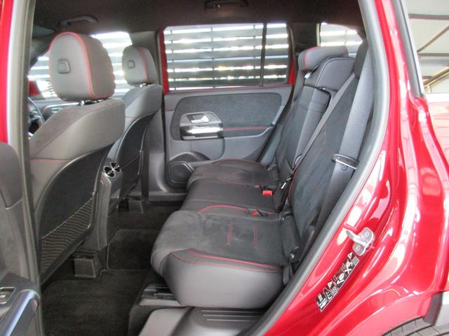 GLB GLB200 d 4マチック AMGラインパッケージ Bluetooth接続 ETC LEDヘッドライト TV アイドリングストップ クルーズコントロール サイドカメラ シートヒーター トランクスルー ナビ バックモニター(13枚目)