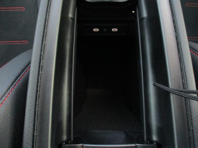 GLB GLB200 d 4マチック AMGラインパッケージ Bluetooth接続 ETC LEDヘッドライト TV アイドリングストップ クルーズコントロール サイドカメラ シートヒーター トランクスルー ナビ バックモニター(28枚目)