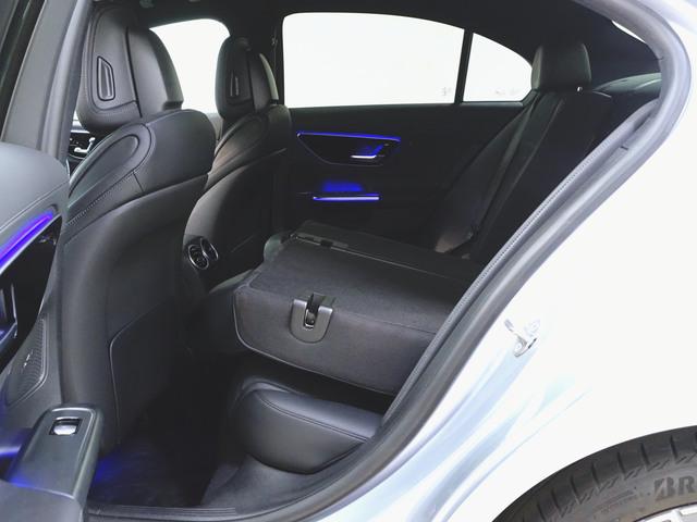 Ｃクラス Ｃ２２０　ｄ　アバンギャルド　ＡＭＧラインパッケージ　ベーシックパッケージ　Ｂｌｕｅｔｏｏｔｈ接続　ＥＴＣ　ＬＥＤヘッドライト　ＴＶ　アイドリングストップ　クルーズコントロール　コネクテッド機能　サイドカメラ　シートヒーター（27枚目）