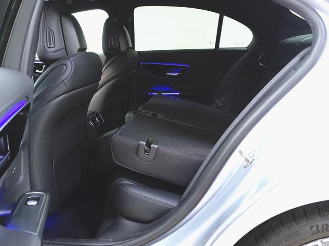 Ｃクラス Ｃ２２０　ｄ　アバンギャルド　ＡＭＧラインパッケージ　ベーシックパッケージ　Ｂｌｕｅｔｏｏｔｈ接続　ＥＴＣ　ＬＥＤヘッドライト　ＴＶ　アイドリングストップ　クルーズコントロール　コネクテッド機能　サイドカメラ　シートヒーター（28枚目）