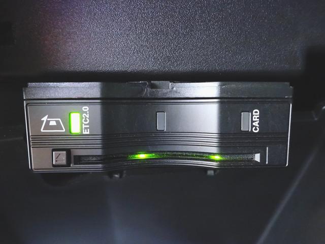 ＧＬＢ ＧＬＢ１８０　ＡＭＧライン　３列シート　Ｂｌｕｅｔｏｏｔｈ接続　ＥＴＣ　ＬＥＤヘッドライト　ＴＶ　アイドリングストップ　クルーズコントロール　コネクテッド機能　サイドカメラ　シートヒーター　トランクスルー　ナビ　バックモニター（10枚目）