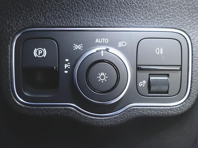 ＧＬＢ ＧＬＢ１８０　ＡＭＧライン　３列シート　Ｂｌｕｅｔｏｏｔｈ接続　ＥＴＣ　ＬＥＤヘッドライト　ＴＶ　アイドリングストップ　クルーズコントロール　コネクテッド機能　サイドカメラ　シートヒーター　トランクスルー　ナビ　バックモニター（20枚目）