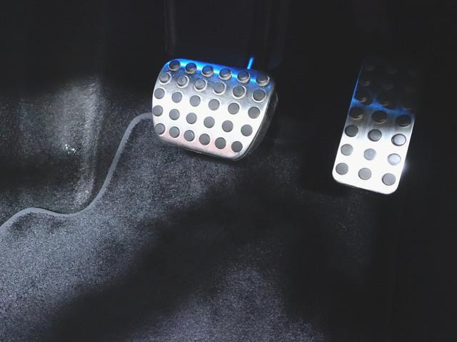 ＣＬＡクラス シューティングブレーク ＣＬＡ２００　ｄ　シューティングブレーク　ＡＭＧライン　ＡＭＧレザーエクスクルーシブパッケージ　ナビゲーションパッケージ　アドバンスドパッケージ　Ｂｌｕｅｔｏｏｔｈ接続　ＥＴＣ　ＬＥＤヘッドライト　ＴＶ　アイドリングストップ　クルーズコントロール（9枚目）