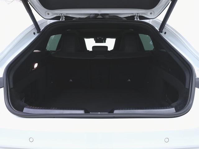 ＣＬＡクラス シューティングブレーク ＣＬＡ２００　ｄ　シューティングブレーク　ＡＭＧライン　ＡＭＧレザーエクスクルーシブパッケージ　ナビゲーションパッケージ　アドバンスドパッケージ　Ｂｌｕｅｔｏｏｔｈ接続　ＥＴＣ　ＬＥＤヘッドライト　ＴＶ　アイドリングストップ　クルーズコントロール（27枚目）