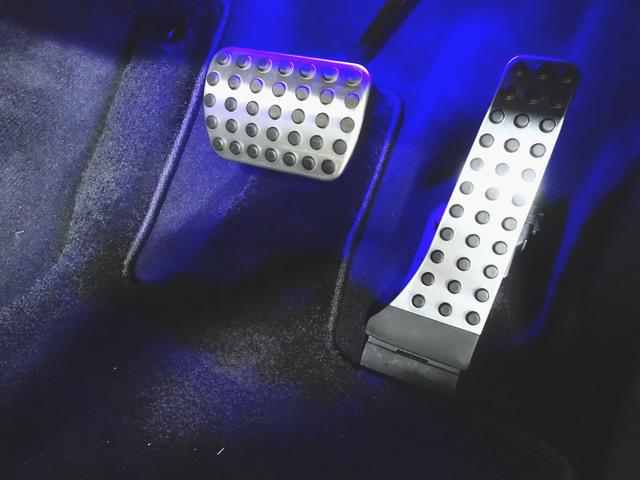 Ｇクラス Ｇ４００　ｄ　アダプティブダンピングシステム　ＡＭＧラインパ　ッケージ　ラグジュアリーパッケージ　Ｇマニファクチャープログラムプラス（9枚目）