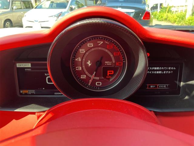 ４８８ＧＴＢ 　Ｖ８ターボ６７０ＰＳ　純正２０インチＡＷ　７速ＡＴ　パドルシフト　プッシュスタート　ＨＩＤヘッドライト　赤革電動パワーシート　点検整備記録簿　ドライブレコーダー（25枚目）