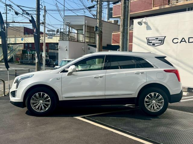 キャデラックＸＴ５クロスオーバー ラグジュアリー　正規ディーラー車　クリスタルホワイト　サハラベージュレザー　３１４ｐｓＶ６ＤＯＨＣ　ＢＯＳＥサウンド　　セーフティアラート　衝突軽減ブレーキ　ＡｐｐｌｅＣａｒｐｌａｙ　パノラマルーフ　ＡＷＤ　ＥＴＣ（12枚目）