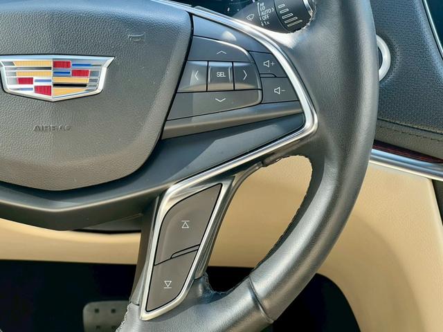 キャデラックＸＴ５クロスオーバー ラグジュアリー　正規ディーラー車　クリスタルホワイト　サハラベージュレザー　３１４ｐｓＶ６ＤＯＨＣ　ＢＯＳＥサウンド　　セーフティアラート　衝突軽減ブレーキ　ＡｐｐｌｅＣａｒｐｌａｙ　パノラマルーフ　ＡＷＤ　ＥＴＣ（33枚目）