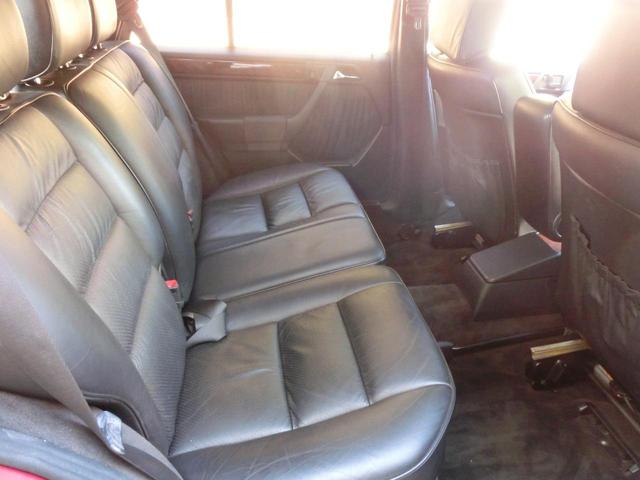 Eクラスステーションワゴン E320ステーションワゴン 新車並行 左ハンドル 5速A/T 本革シート サンルーフ(17枚目)