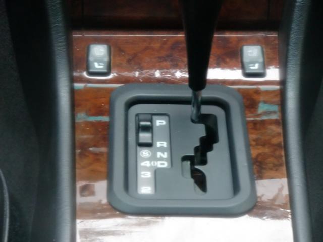 Eクラスステーションワゴン E320ステーションワゴン 新車並行 左ハンドル 5速A/T 本革シート サンルーフ(26枚目)