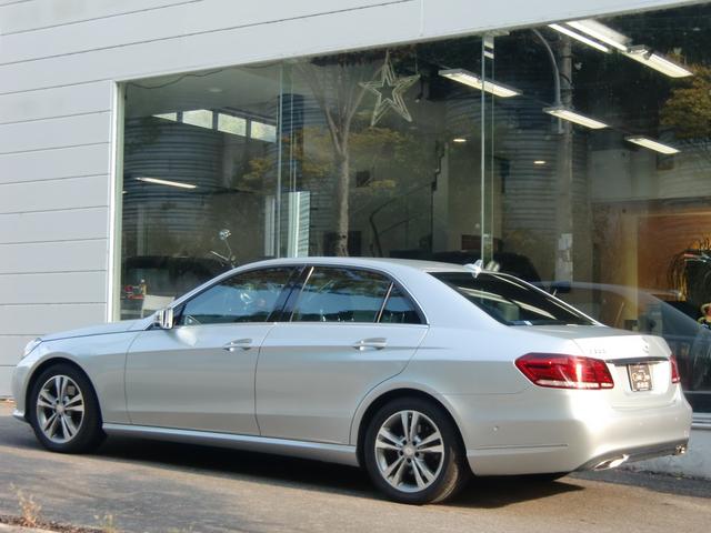 Ｅクラス Ｅ３００　アバンギャルド　１オーナー　最終モデル　アバンギャルド　本革シート　純正ナビ　地デジＴＶ　バックカメラ　前後シートヒーター　禁煙車　Ｂｌｕｅｔｏｏｔｈ接続（8枚目）