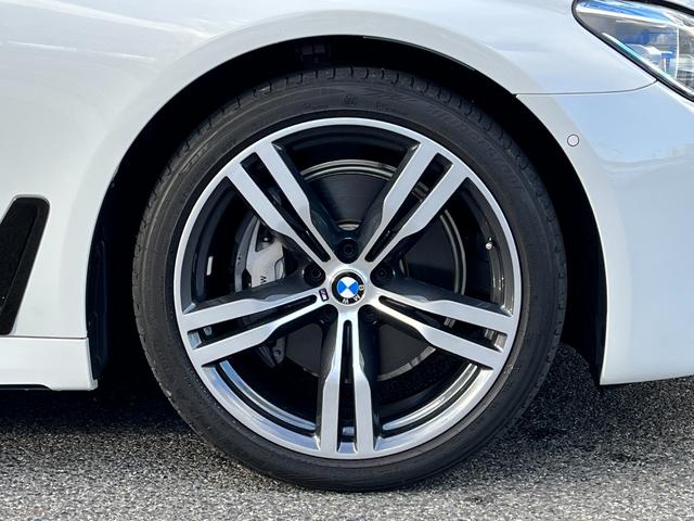 740d xDrive Mスポーツ サンルーフ ハーマンカードンスピーカー ヘッドアップディスプレイ ブラックレザーシート 純正20インチアロイホイール アクティブクルーズコントロール ステアリングアシスト レーザーライト(13枚目)