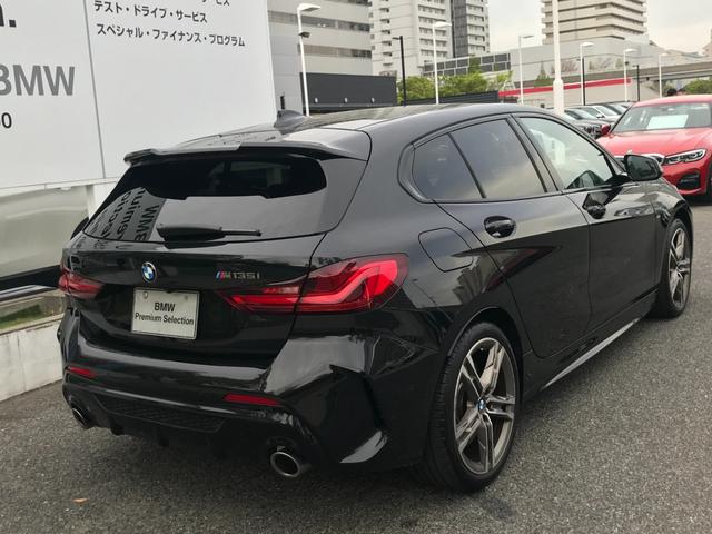 １シリーズ Ｍ１３５ｉ　ｘＤｒｉｖｅ　弊社デモカー　禁煙　Ｍプラス・パッケージ　ヘッドアップディスプレイ　アダプティブサスペンション　Ｍスポーツシート　Ｍシートベルト　サンプロテクションガラス　ストレージコンパートメントパッケージ（13枚目）