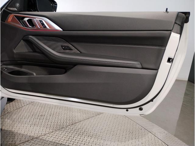 Ｍ４ Ｍ４クーペ　コンペティション　Ｍ　ｘＤｒｉｖｅ　ベンチレーションシート　トップビューカメラ　パーキングアシストプラス　ヘッドアップディスプレイ　電動トランク　シートエアコン　カーボンルーフ　衝突軽減ブレーキ　レーンチェンジウォーニング　ＡＣＣ（38枚目）