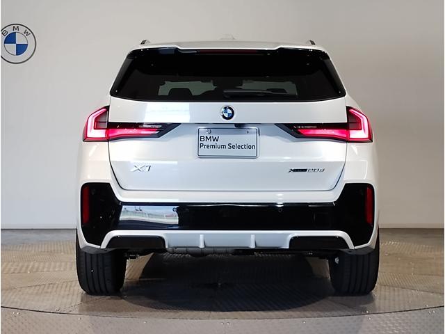 Ｘ１ ｘＤｒｉｖｅ　２０ｄ　Ｍスポーツ　１オーナー　パノラマガラスサンルーフ　カーブドディスプレイ　アクティブクルーズコントロール　シートヒーター　パーキングアシストプラス　ヘッドアップディスプレイ　電動シート　１８インチＡＷ（8枚目）