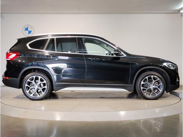 Ｘ１ ｘＤｒｉｖｅ　１８ｄ　ｘライン　コンフォートパッケージ　電動トランク　ＡＣＣ　パワーシート　衝突軽減ブレーキ　車線逸脱警告　パーキングサポート　後期ＬＥＤヘッドライト　純正ナビ　１８インチアルミ（10枚目）