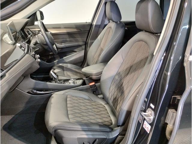 Ｘ１ ｘＤｒｉｖｅ　１８ｄ　ｘライン　コンフォートパッケージ　電動トランク　ＡＣＣ　パワーシート　衝突軽減ブレーキ　車線逸脱警告　パーキングサポート　後期ＬＥＤヘッドライト　純正ナビ　１８インチアルミ（26枚目）