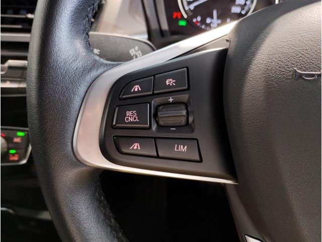 Ｘ１ ｘＤｒｉｖｅ　１８ｄ　ｘライン　コンフォートパッケージ　電動トランク　ＡＣＣ　パワーシート　衝突軽減ブレーキ　車線逸脱警告　パーキングサポート　後期ＬＥＤヘッドライト　純正ナビ　１８インチアルミ（44枚目）