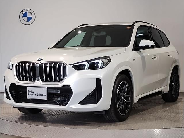Ｘ１ ｘＤｒｉｖｅ　２０ｄ　Ｍスポーツ　カーブドディスプレイ　全周囲カメラ　アップルカープレイ　Ｂｌｕｅｔｏｏｔｈ　ＡＣＣ　ヘッドアップディスプレイ　電動トランク　　シートヒーター　衝突被害軽減ブレーキ　車線逸脱警告　ミラーＥＴＣ　元レンタ（6枚目）