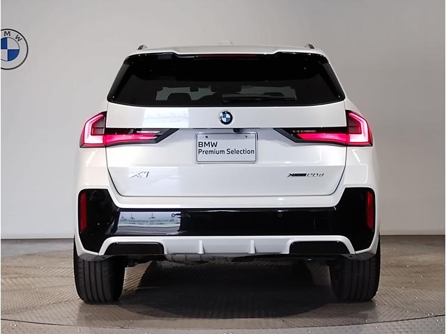 Ｘ１ ｘＤｒｉｖｅ　２０ｄ　Ｍスポーツ　カーブドディスプレイ　全周囲カメラ　アップルカープレイ　Ｂｌｕｅｔｏｏｔｈ　ＡＣＣ　ヘッドアップディスプレイ　電動トランク　　シートヒーター　衝突被害軽減ブレーキ　車線逸脱警告　ミラーＥＴＣ　元レンタ（9枚目）