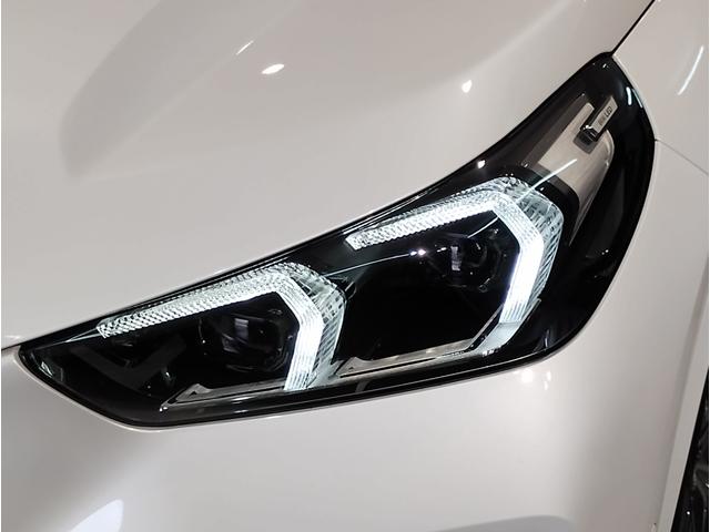Ｘ１ ｘＤｒｉｖｅ　２０ｄ　Ｍスポーツ　カーブドディスプレイ　全周囲カメラ　アップルカープレイ　Ｂｌｕｅｔｏｏｔｈ　ＡＣＣ　ヘッドアップディスプレイ　電動トランク　　シートヒーター　衝突被害軽減ブレーキ　車線逸脱警告　ミラーＥＴＣ　元レンタ（17枚目）
